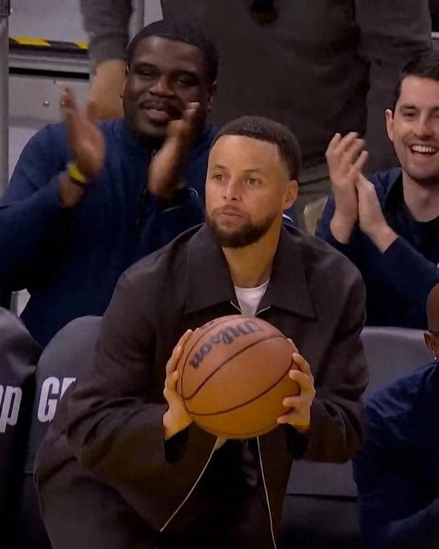 乐鱼体育官网登录-库里赛季报销？！不是，勇士你这…就要被德罗赞超了呀|斯蒂芬·库里|德玛尔-德罗赞|德马尔·德罗赞|金州勇士队|nba_新浪体育_新浪新闻